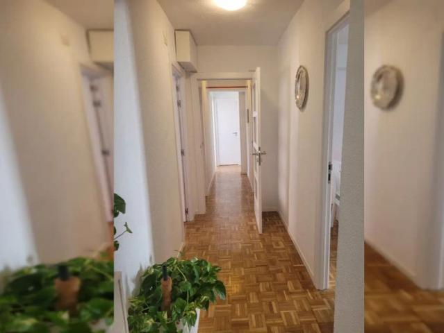 Rooms for rent in 6 bedroom apartment in Latina