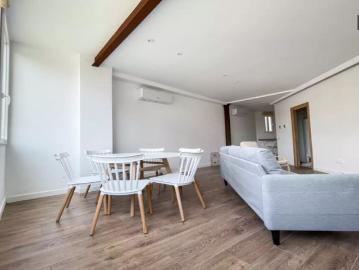 Rooms for rent in 8 bedroom apartment in Vista Alegre