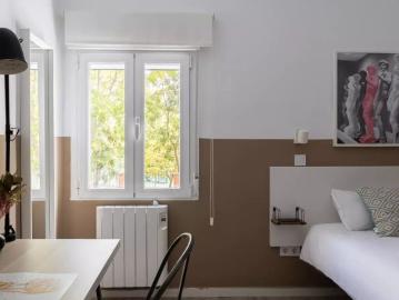 Rooms for rent in 2 bedroom apartment in Gràcia