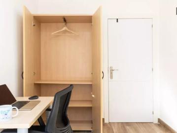 Rooms for rent in 3 bedroom apartment in Getafe