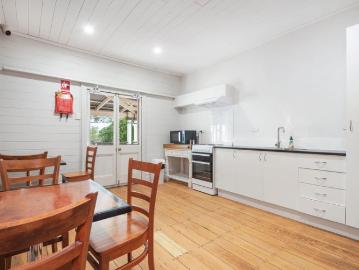 ROOM FOR RENT – LOW MAINTENANCE LIVING