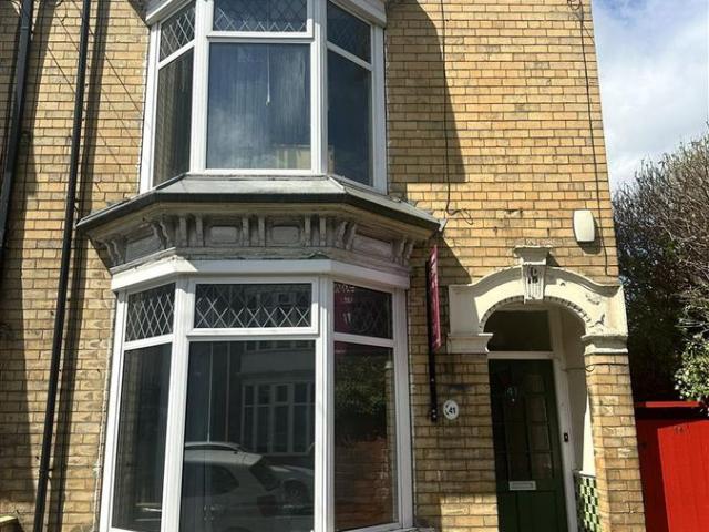Rooms In 4 Bedroom Heathcote Street, Hull HU6, 4 bed property to rent, £420 pcm | PrimeLocation