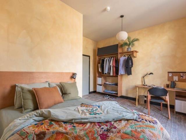Rooms in a beautiful shared apartment with coworking space