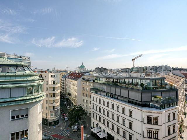 Roomy Wieden 3BR w/ Elevator, walk to Kärtner Straße shops, Vienna Amsterdam Apartments for Rent