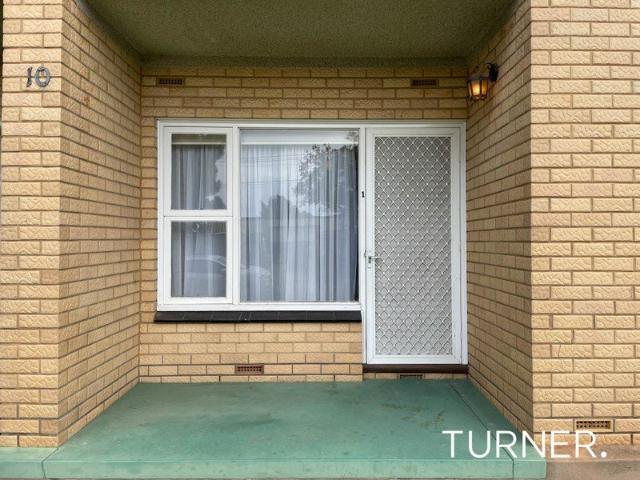 ROOMY MODERN 1 BEDROOM UNIT