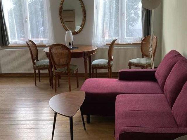 Roomy studio apartment for rent in Sablon, Brussels