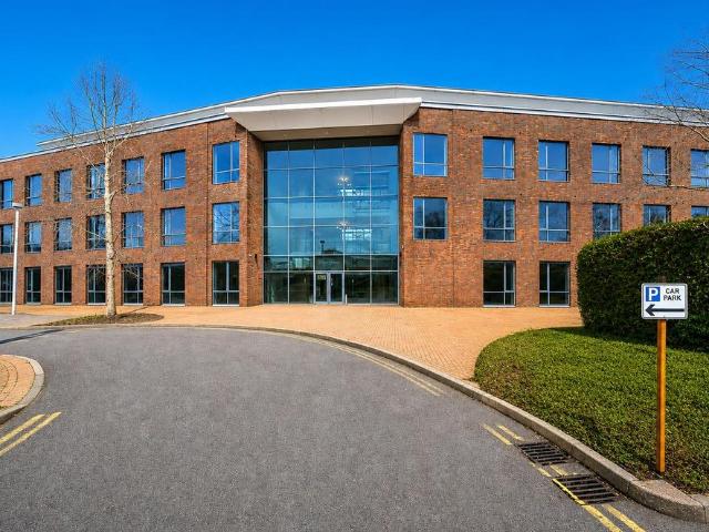 Roop House Waterfront, Fleet GU51 1 bed house to rent £1,225 pcm £283 pw