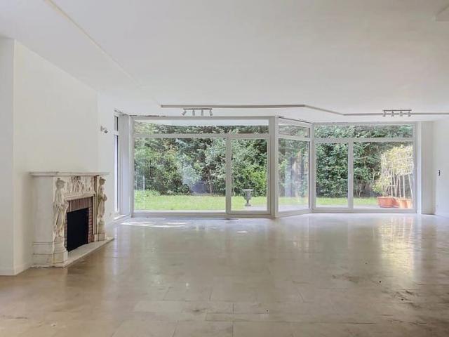 Roosevelt 3 bedroom apartment