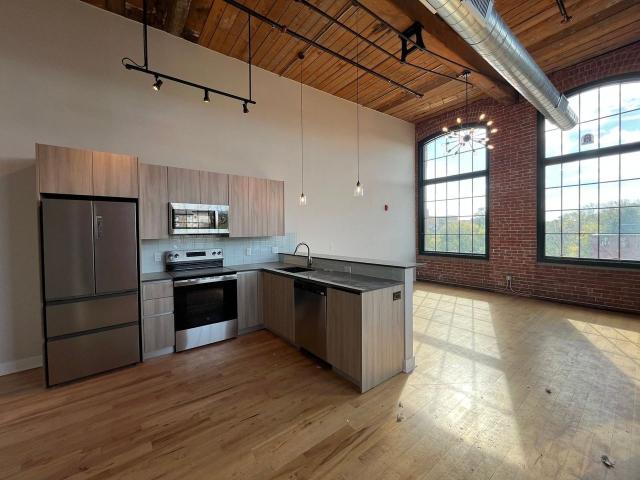 Roosevelt Mills, LLC Studio Apartment for Rent at 467 Roosevelt Ave, Central Falls, RI 02863