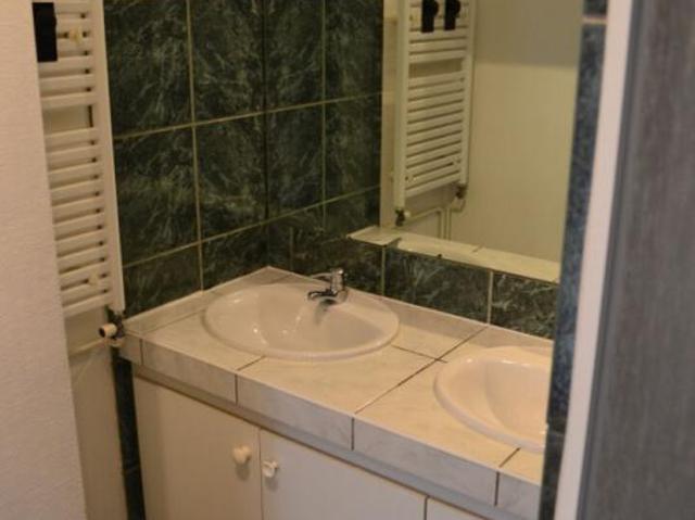 ROANNE APPARTEMENT T4 Hausmmanien