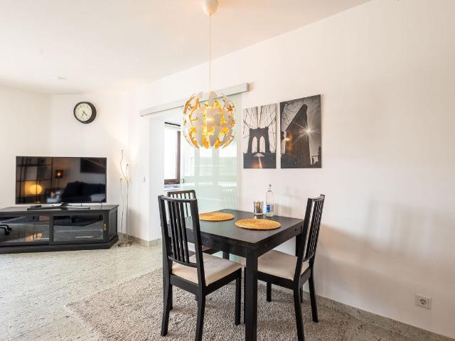 Rob’s Suite: 2 room apartment with panoramic views of Opernplatz and bedroom with private bathroom, Essen Amsterdam Apartments for Rent