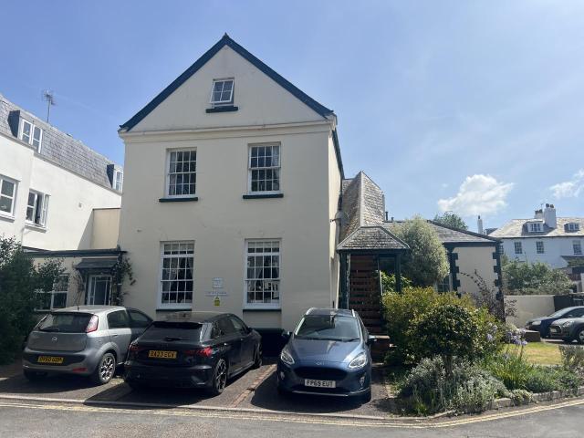Robartes court