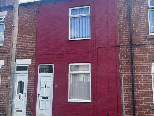 Robbins Terrace, Pontefract WF7, 2 bed terraced house to rent, £895 pcm | PrimeLocation