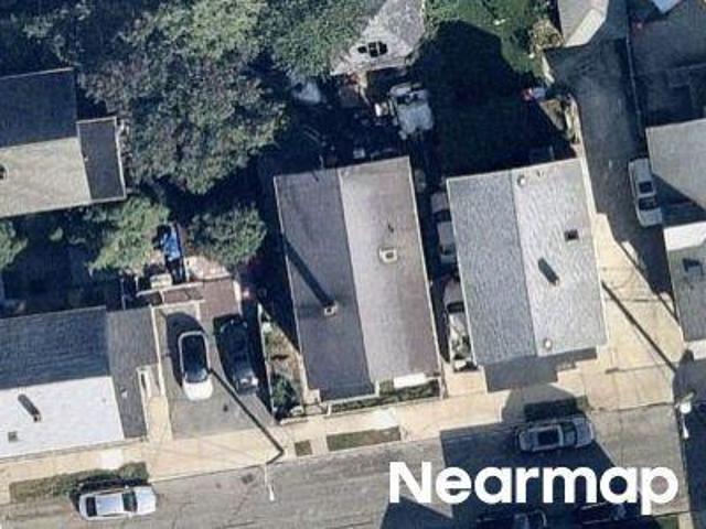Robeson St