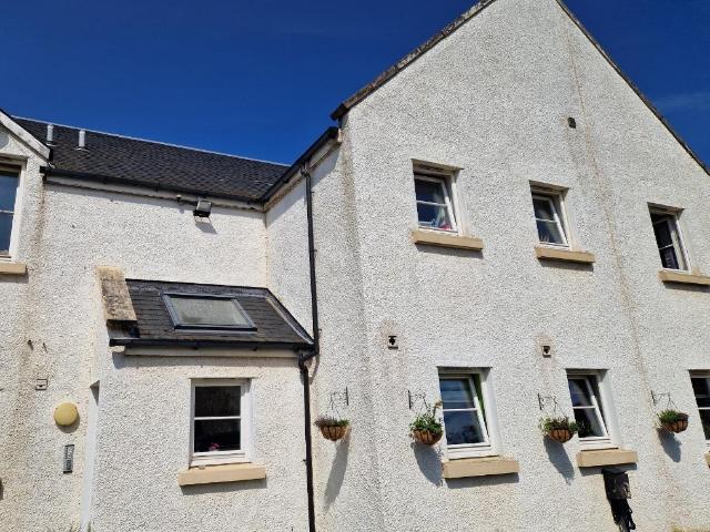 Robert de Quincy Place, Prestonpans. 2 bed flat to rent £1,000 pcm £231 pw