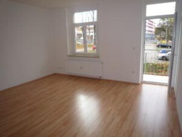Robert Koch Str. 40, Wohnung 5 ~~~ Einbauküche, Balkon, Bad mit Wanne, Keller