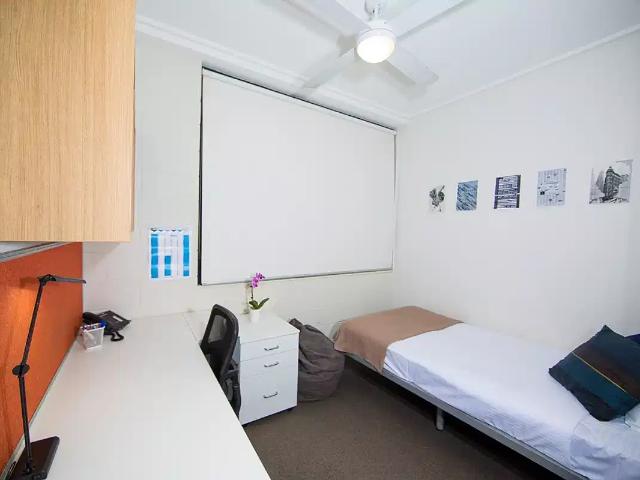 Robert Menzies College Student Housing, Sydney, Australia | Amber