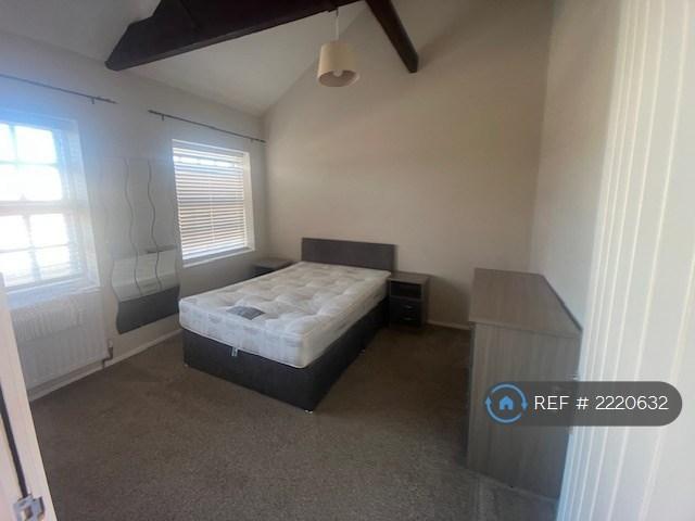 Robert St, Northampton, NN1 1 bed flat to rent £1,349 pcm £311 pw