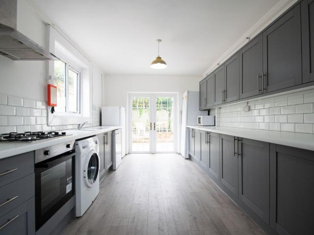 Robert Street, Cathays CF24, 5 bed terraced house to rent, £2,875 pcm | PrimeLocation