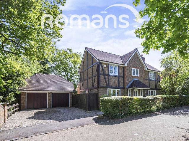 Roberts Grove, Wokingham RG41, 4 bed detached house to rent, £3,100 pcm | PrimeLocation
