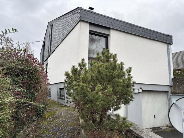 Robertsau, Spacieuse Maison de 337 m2 à rénover, sur 8 ares
