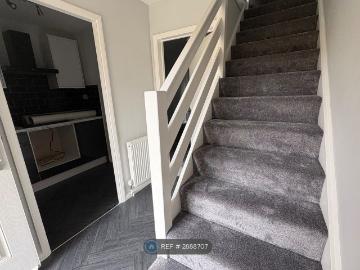 Robertson Close, Broxbourne EN10, 2 bed terraced house to rent, £1,800 pcm | PrimeLocation
