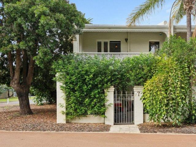 ROBERTSON PARK LIFESTYLE LIVING