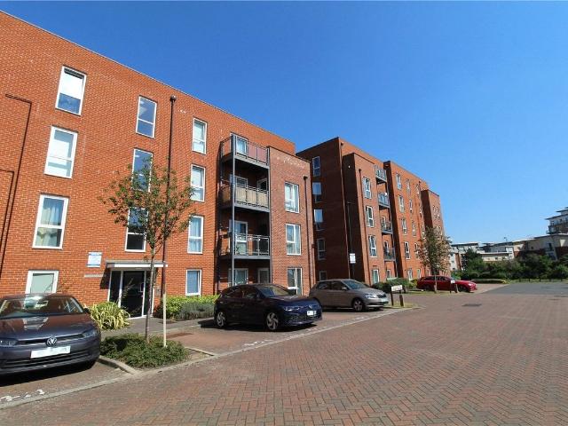 Robertson Way, Basingstoke, Hampshire RG21, 1 bed flat to rent, £2,000 pcm | PrimeLocation