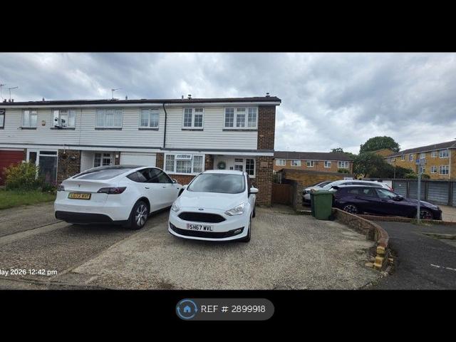 Robin Way, Staines Upon Thames TW18, 4 bed end terrace house to rent, £2,300 pcm | PrimeLocation