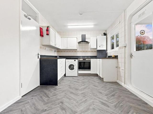 Robinsway, Waltham Abbey EN9, 3 bed end terrace house to rent, £1,899 pcm | PrimeLocation