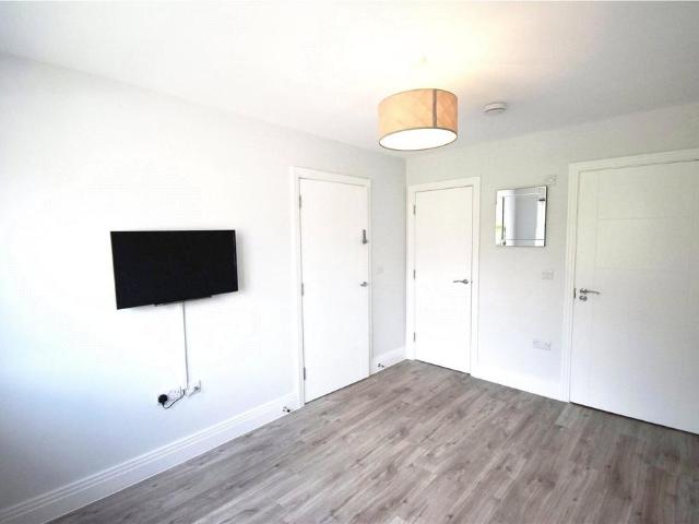 Robins Cottages, Larges Lane. 1 bed in a house share to rent £850 pcm £196 pw
