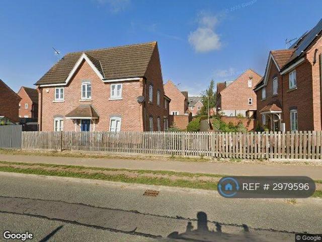 Robinson Way, Northampton, NN4 3 bed semi detached house to rent £1,400 pcm £323 pw