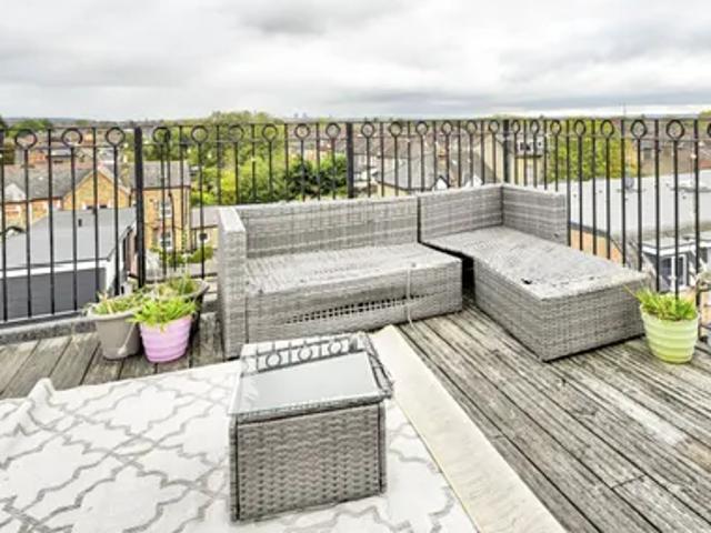 Robinson Road, London, SW17 9DJ, United Kingdom | 3 bed house for rent #159407947 | Rentberry
