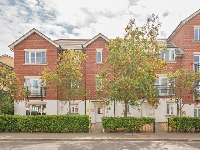 Robson Avenue NW10, Willesden, London, 2 bed flat to rent, £3,467 pcm | PrimeLocation
