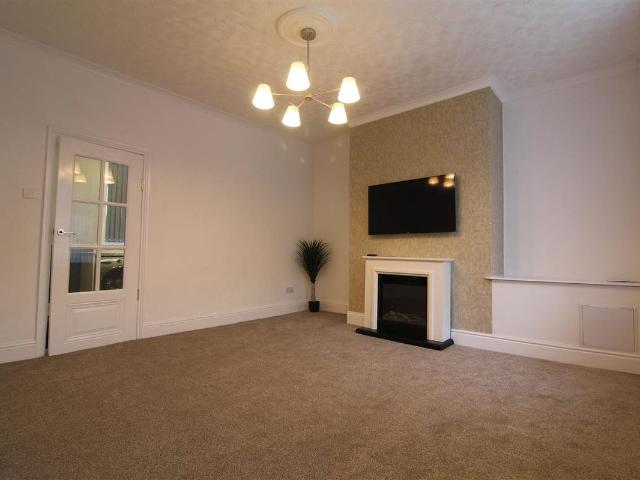 Robson Street, Brierfield, Nelson BB9, 2 bed terraced house to rent, £715 pcm | PrimeLocation
