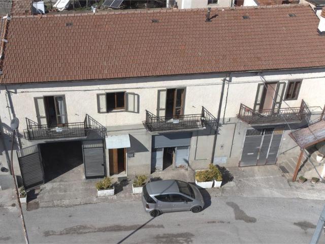 Roccamandolfi 7 vani 150mq