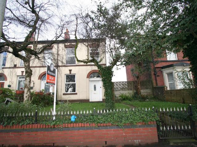 Rochdale Road, Bury, 3 bed semi detached house to rent £1,150 pcm £265 pw