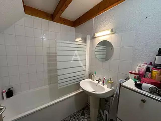 Rochefort 17300 Achat / Vente appartement 3 pièces t3 au dernier étage cave