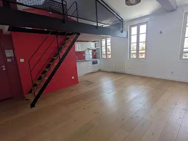 Rochefort 17300 Achat / Vente appartement 2 pièces t2 au dernier étage