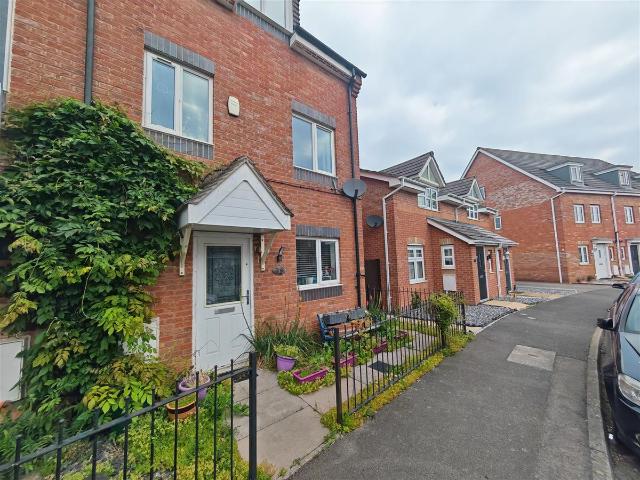 Rochester Road, Corby NN18, 3 bed semi detached house to rent, £1,300 pcm | PrimeLocation