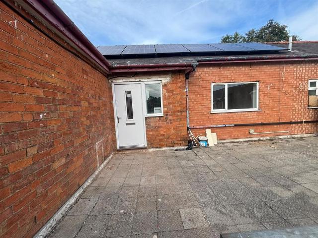 Rock Hill, Bromsgrove B61, 2 bed flat to rent, £995 pcm | PrimeLocation