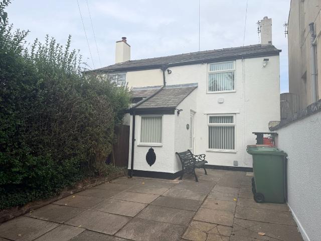 Rock Lane, Melling, Liverpool L31, 2 bed cottage to rent, £1,140 pcm | PrimeLocation