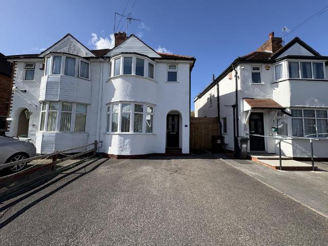 Rock Road, Solihull B92 3 bed semi detached house to rent £1,300 pcm £300 pw