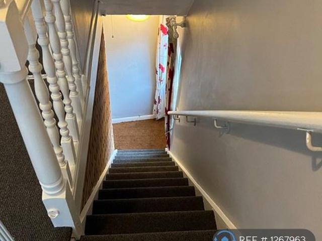 Rock Road, Sittingbourne, ME10 2 bed flat to rent £1,100 pcm £254 pw