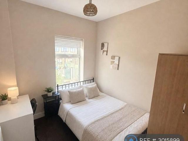 Rock Road, Warrington, WA4 1 bed in a house share to rent £580 pcm £134 pw