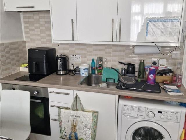 Rock Street, London N4, Studio to rent, £1,080 pcm | PrimeLocation