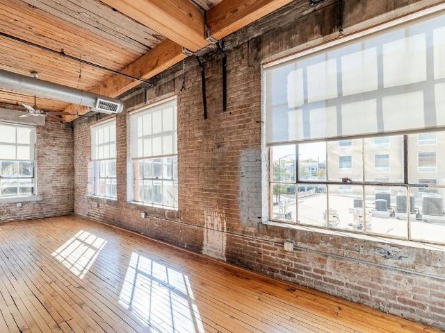 Rock Street Lofts 3 Bedroom Apartment for Rent at 308 Rock St, Little Rock, AR 72202 Downtown Little Rock