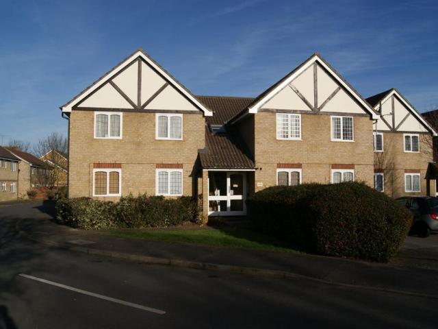 Rockall Court, Langley, Berkshire, SL3 1 bed apartment to rent £1,150 pcm £265 pw