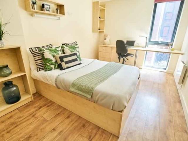Rockingham House, Sheffield Has an Apartment