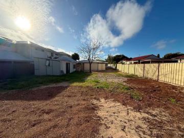 Land Rockingham, WA 102578074